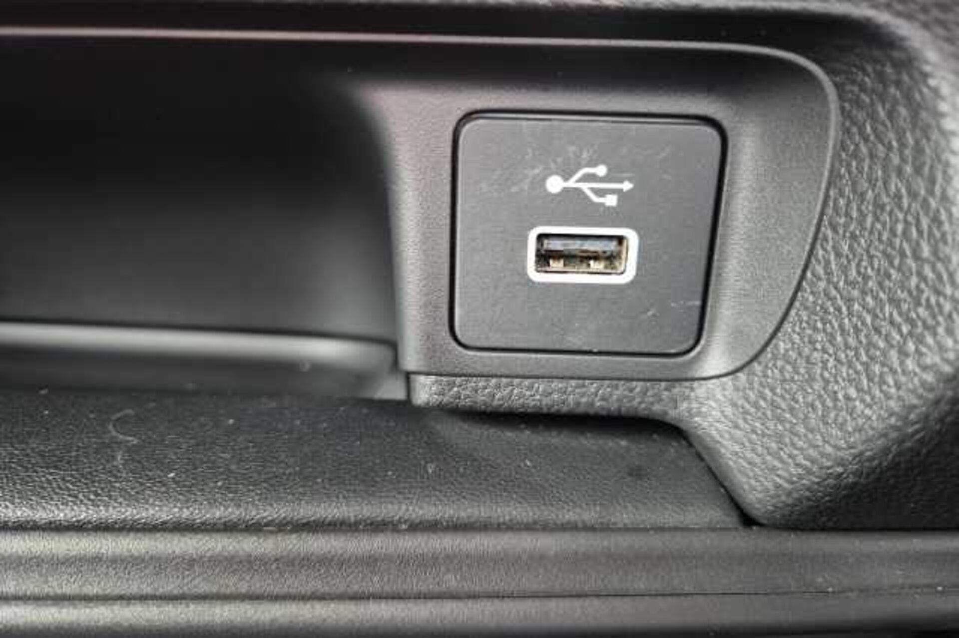 Honda HR-V Hybrid 1.5 eHEV Elegance 5dr CVT 