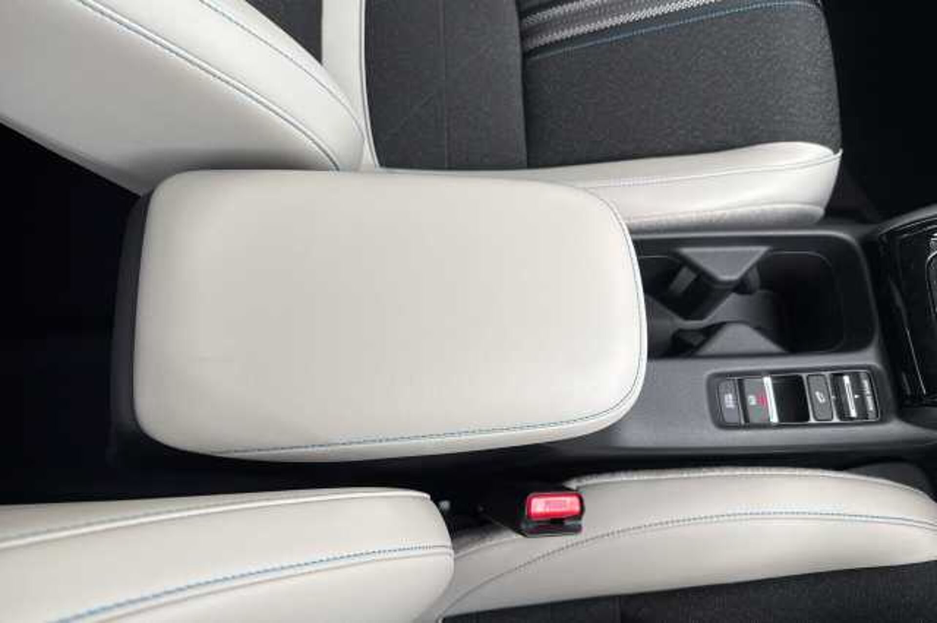 Honda HR-V Hybrid 1.5 eHEV Advance Style 5dr CVT 
