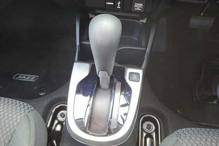Honda Jazz 1.3 i-VTEC SE 5dr CVT 