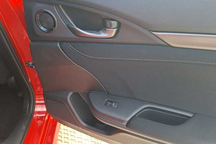 Honda Civic 1.0 VTEC Turbo 126 SR 5dr CVT 