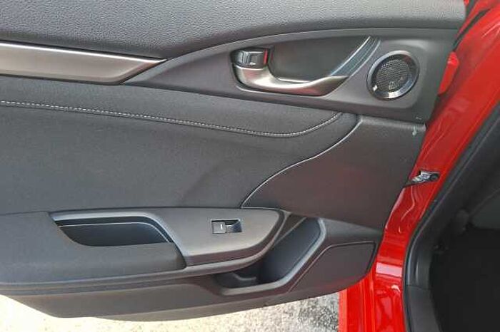 Honda Civic 1.0 VTEC Turbo 126 SR 5dr CVT 