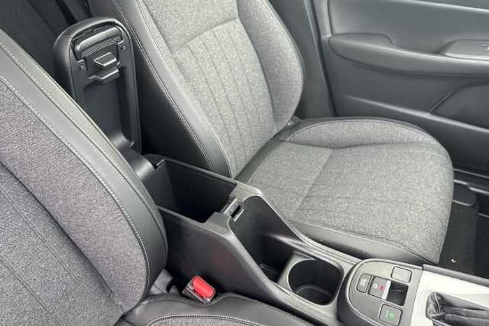 Honda Jazz Hybrid 1.5 i-MMD Hybrid Advance 5dr eCVT 