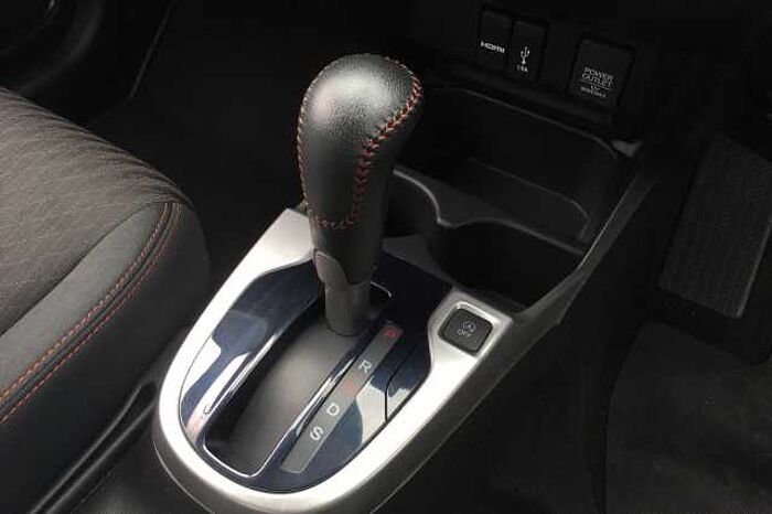 Honda Jazz 1.5 i-VTEC Sport 5dr CVT 